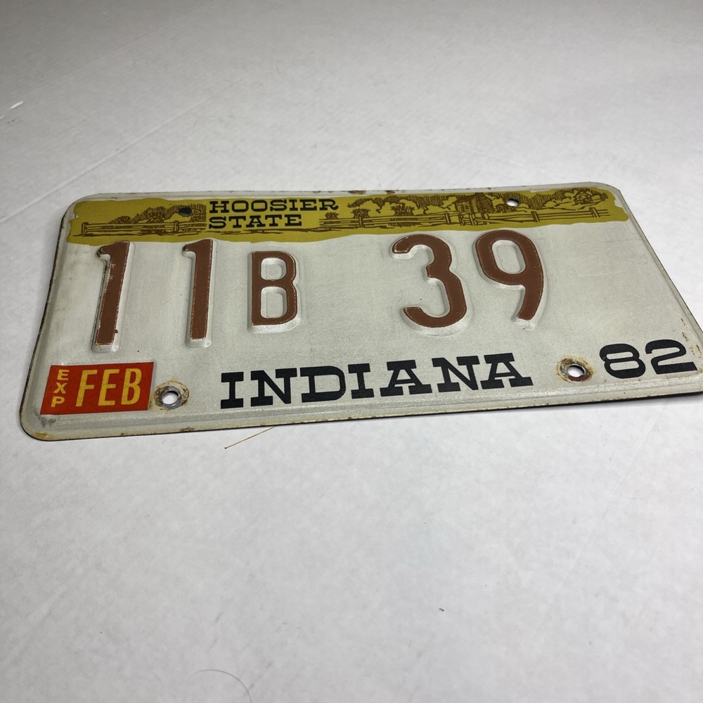 Vintage 1982 Indiana Hoosier State  License Plate Car Collector Man Cave Garage
